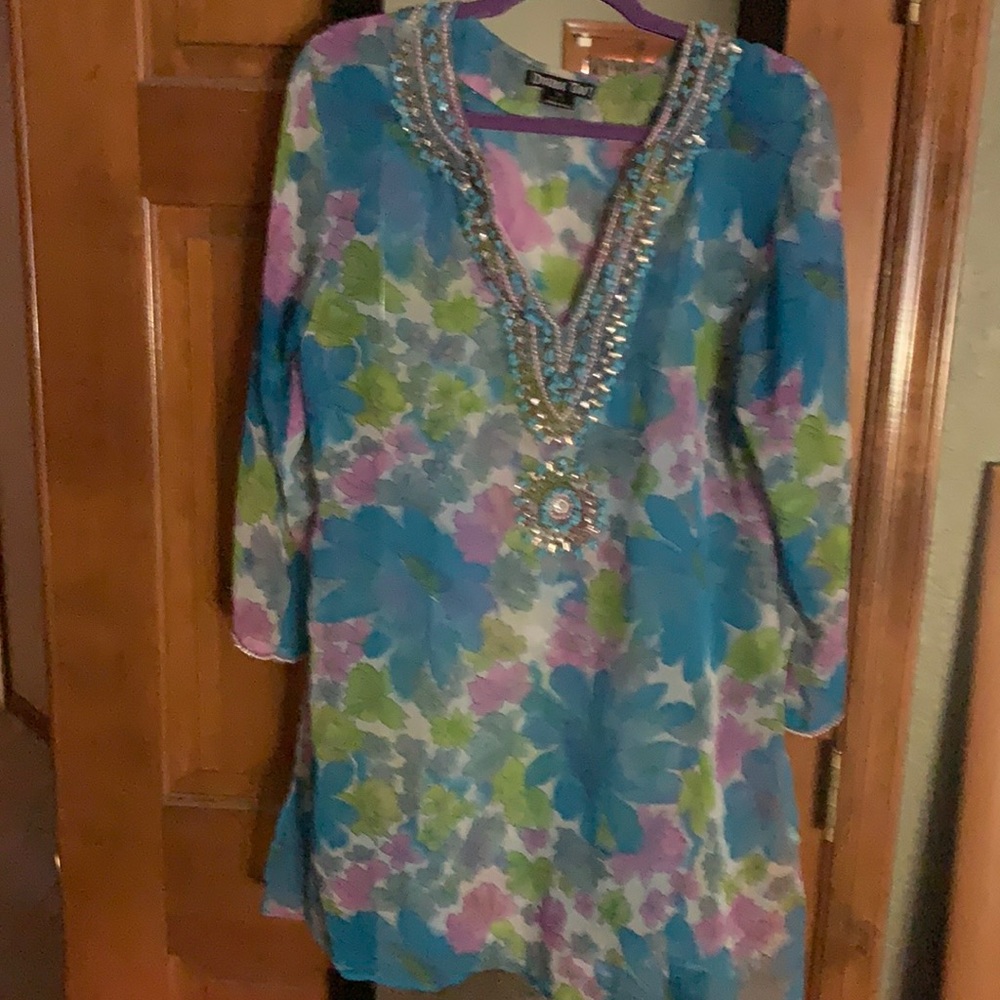 Top/Bathing suit cover-up